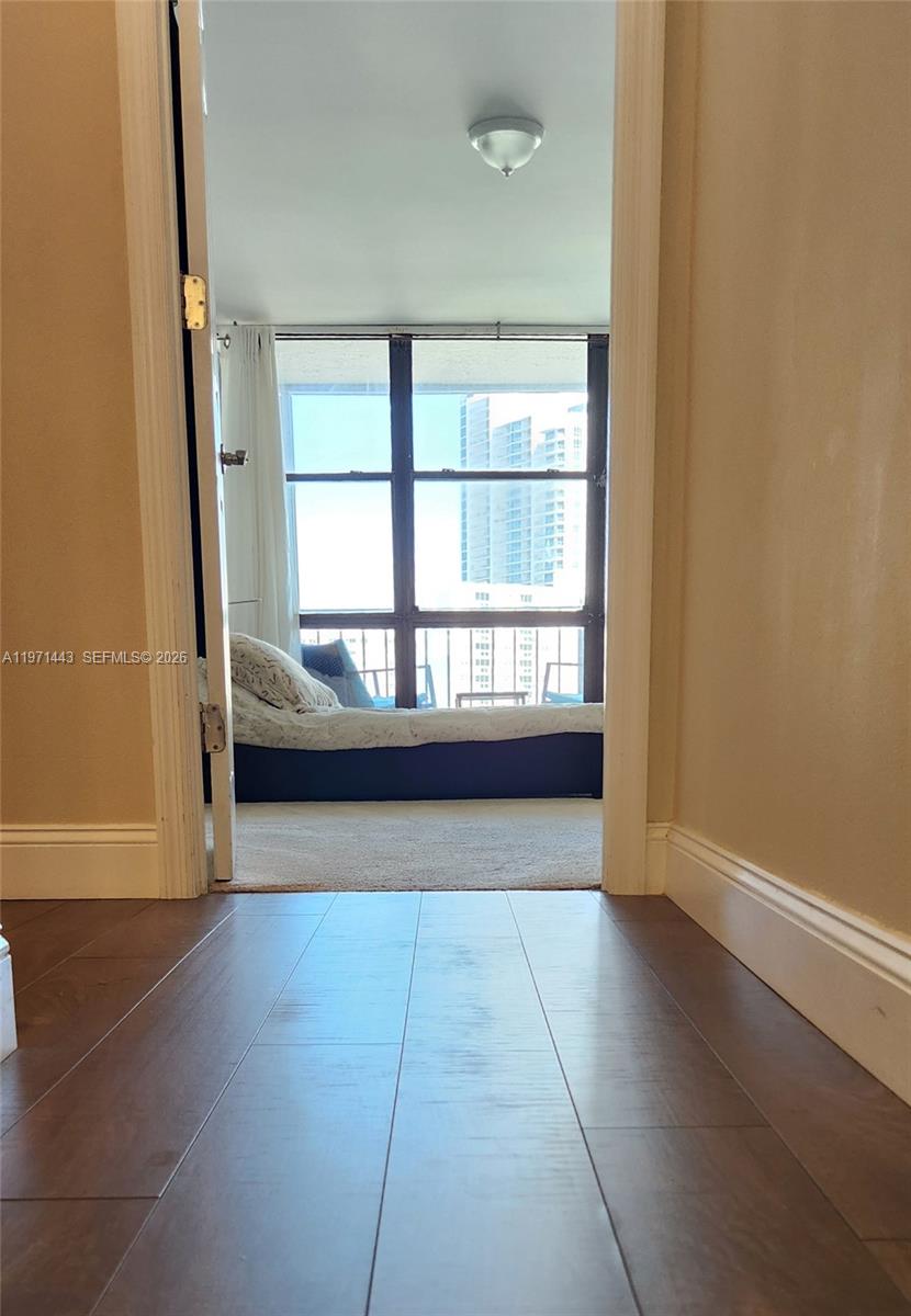 1000 Parkview Dr #1026 Hallandale Beach, FL 33009