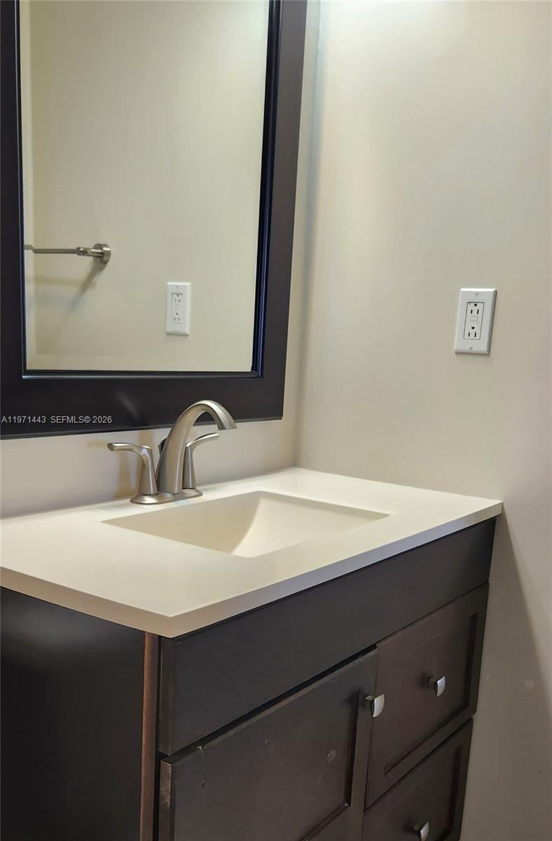 1000 Parkview Dr #1026 Hallandale Beach, FL 33009