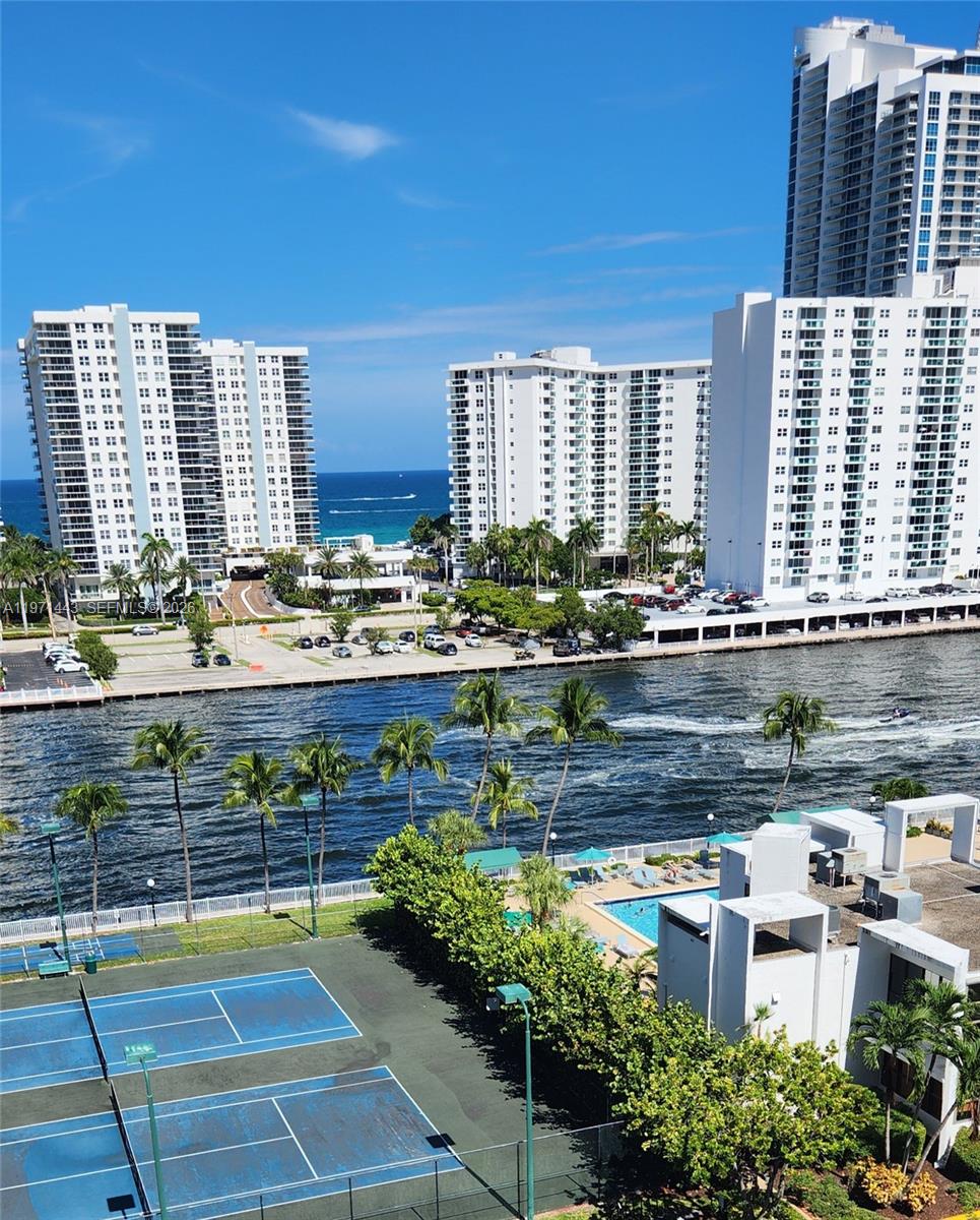 1000 Parkview Dr #1026 Hallandale Beach, FL 33009