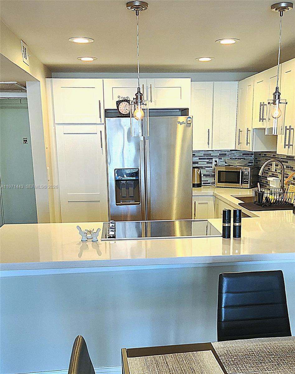 1000 Parkview Dr #1026 Hallandale Beach, FL 33009