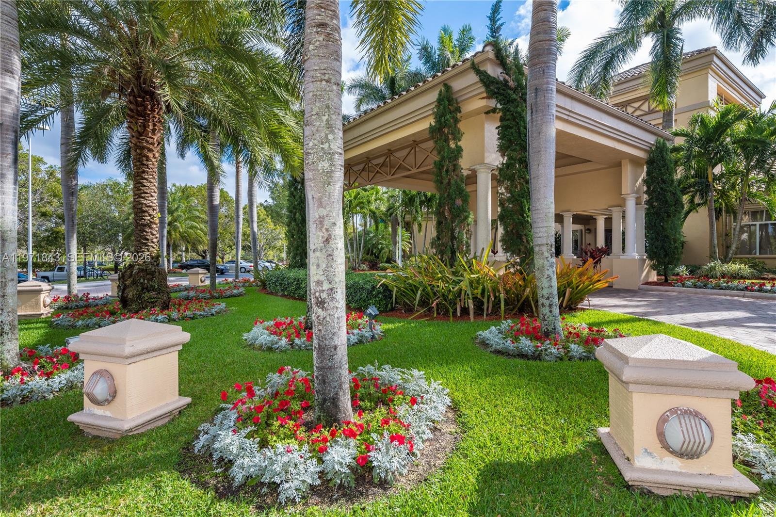 12846 NW 18th Ct Pembroke Pines, FL 33028