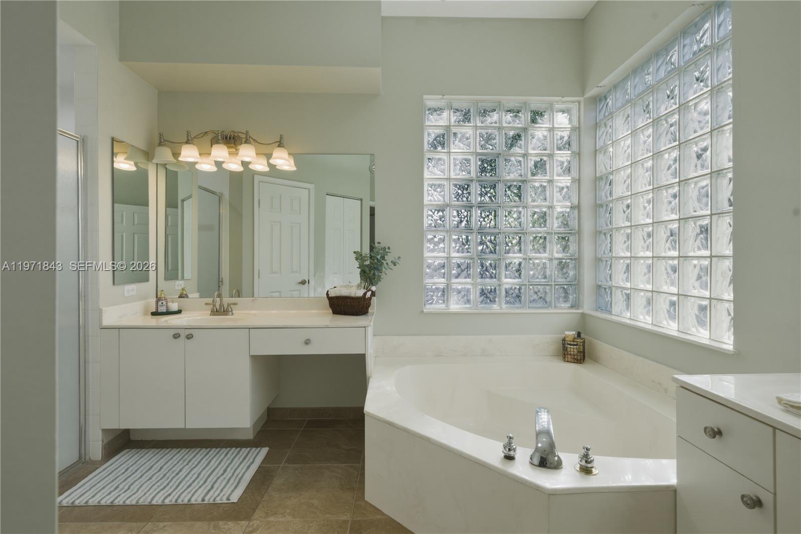 12846 NW 18th Ct Pembroke Pines, FL 33028