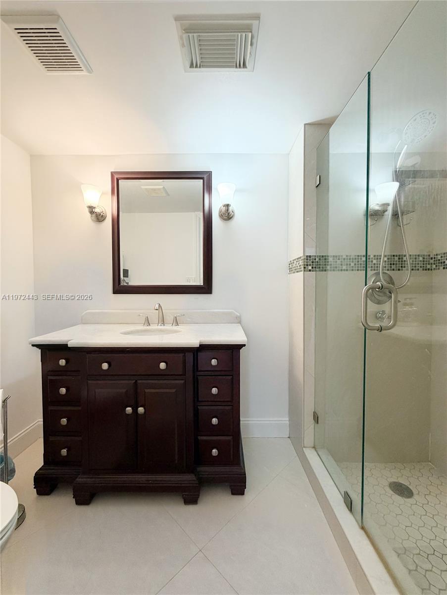 2780 NE 183rd St #1504 Aventura, FL 33160