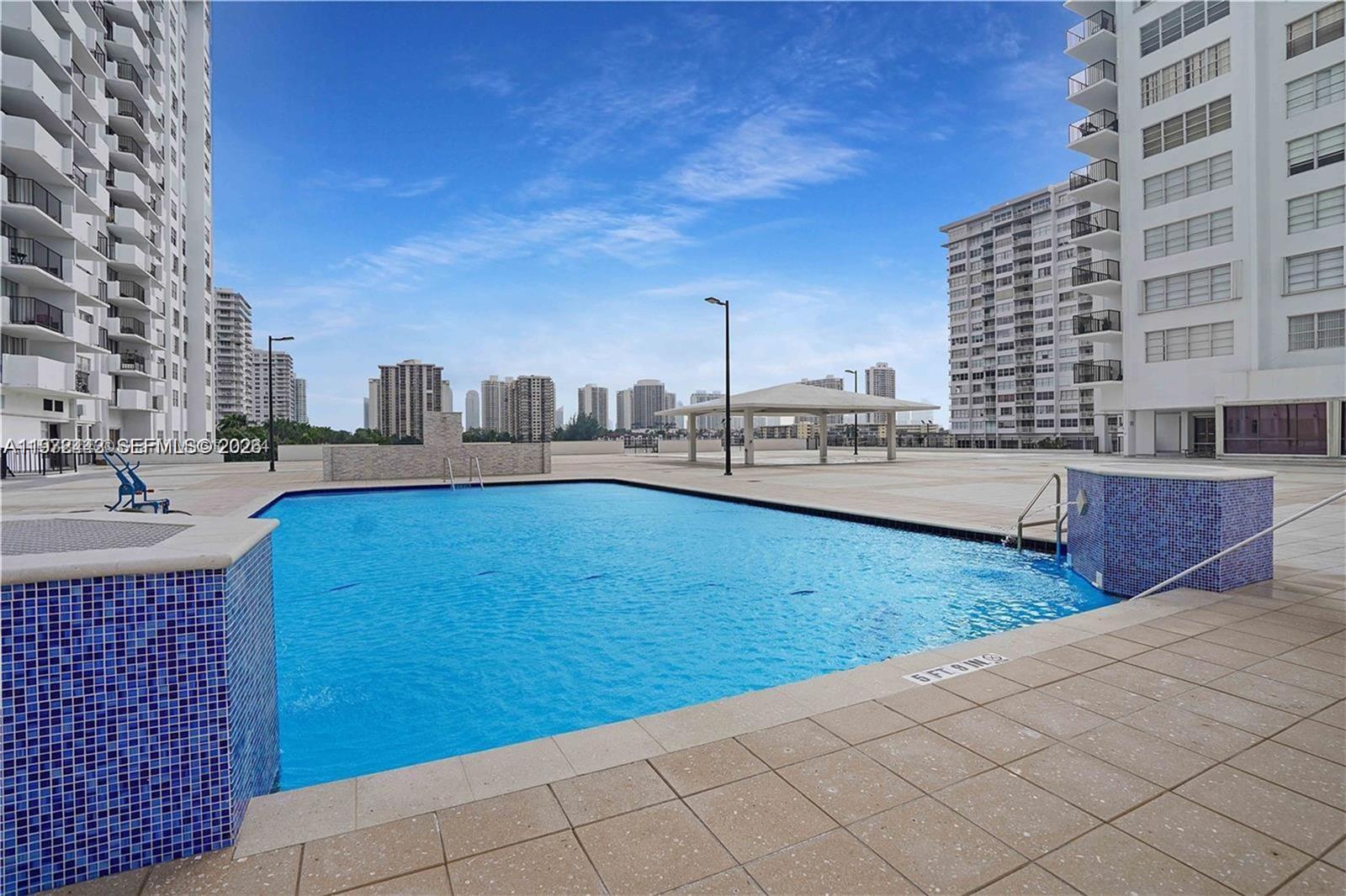 2780 NE 183rd St #1504 Aventura, FL 33160