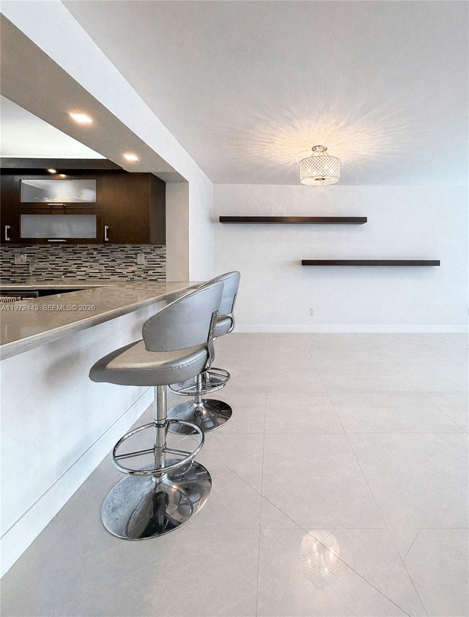 2780 NE 183rd St #1504 Aventura, FL 33160