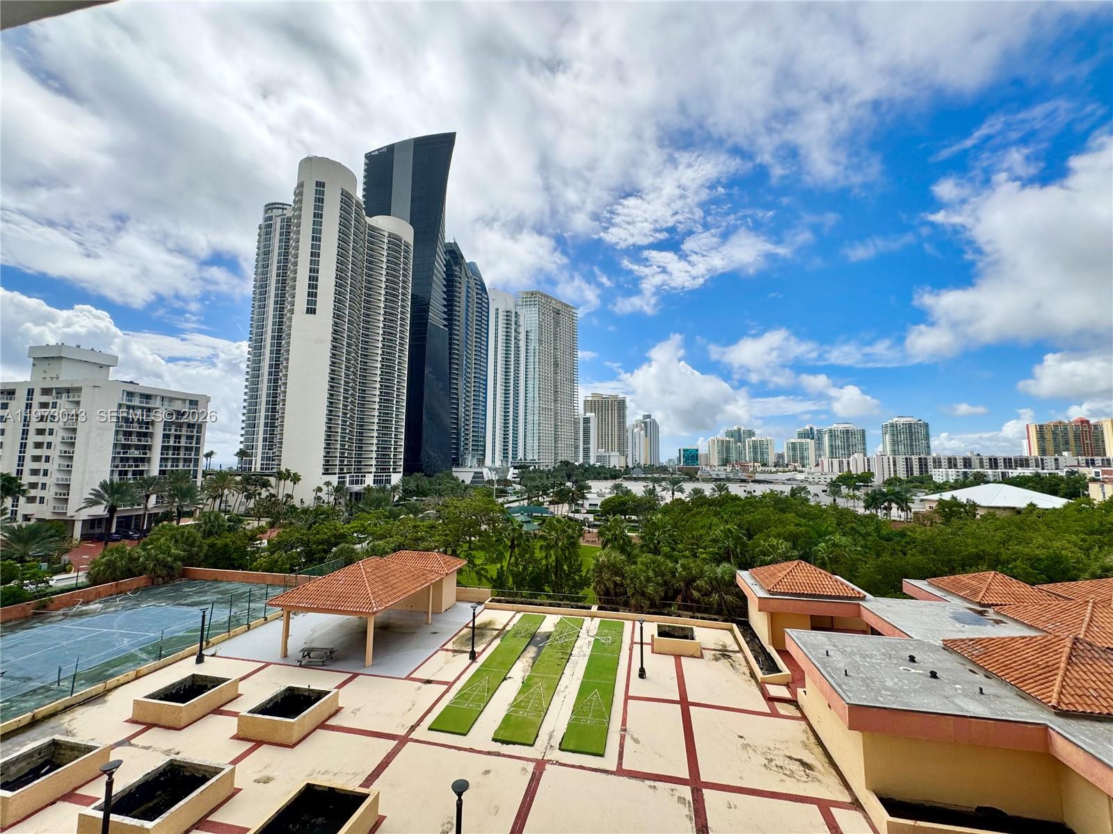 210 174th St #907 Sunny Isles Beach, FL 33160