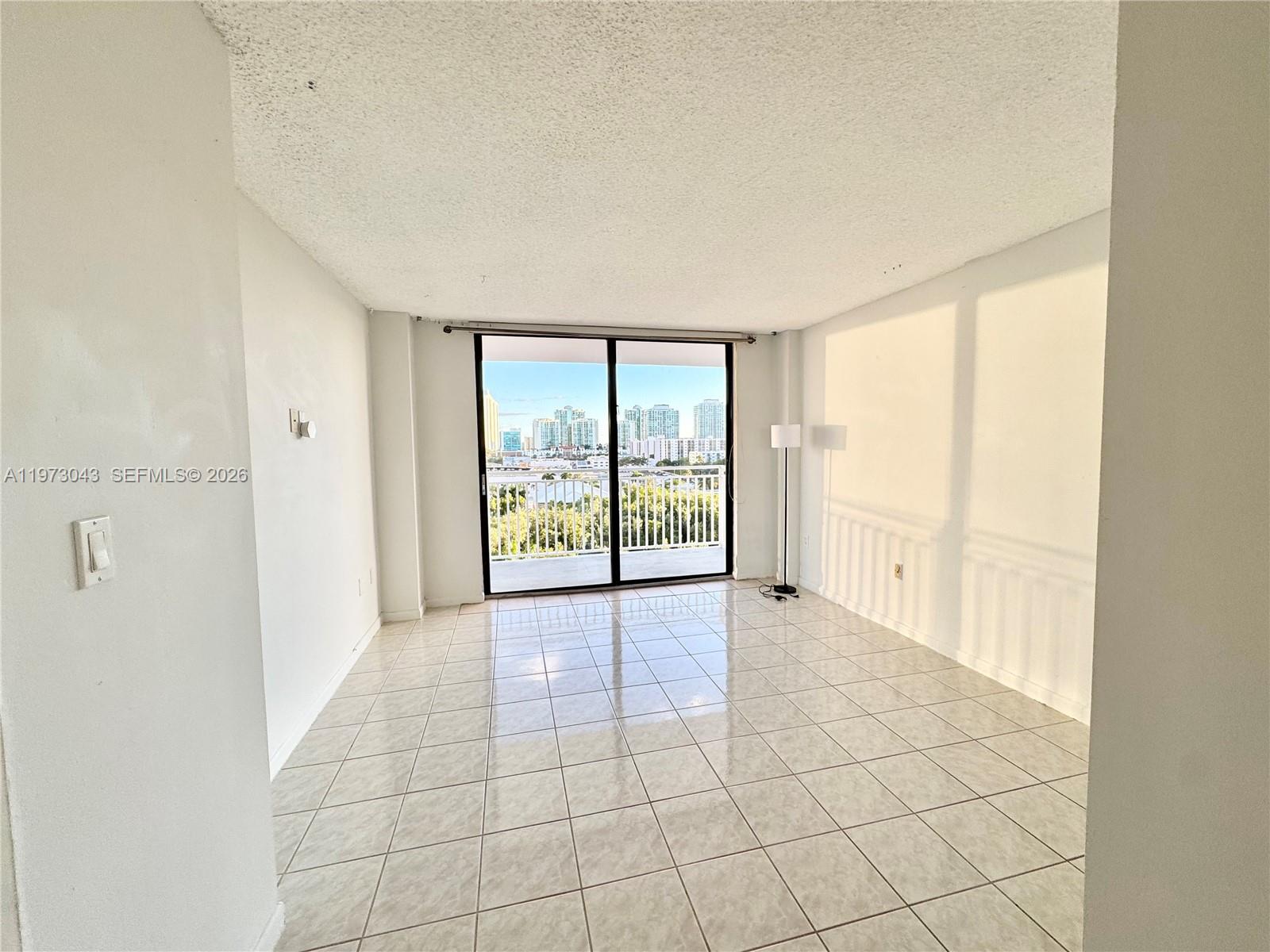 210 174th St #907 Sunny Isles Beach, FL 33160