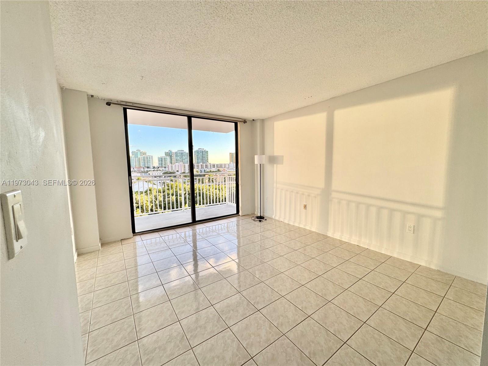 210 174th St #907 Sunny Isles Beach, FL 33160