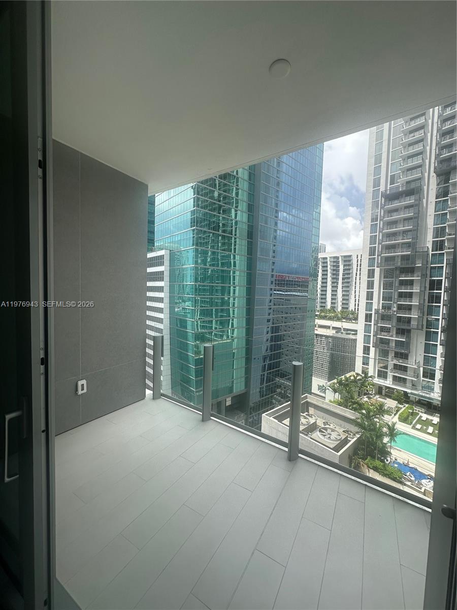 300 Biscayne Blvd Way #1909 Miami, FL 33131