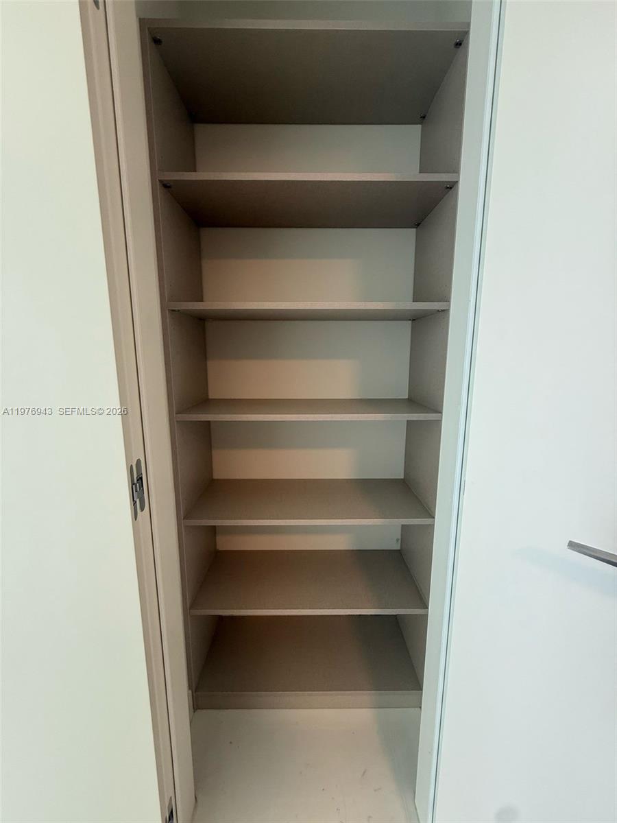 300 Biscayne Blvd Way #1909 Miami, FL 33131