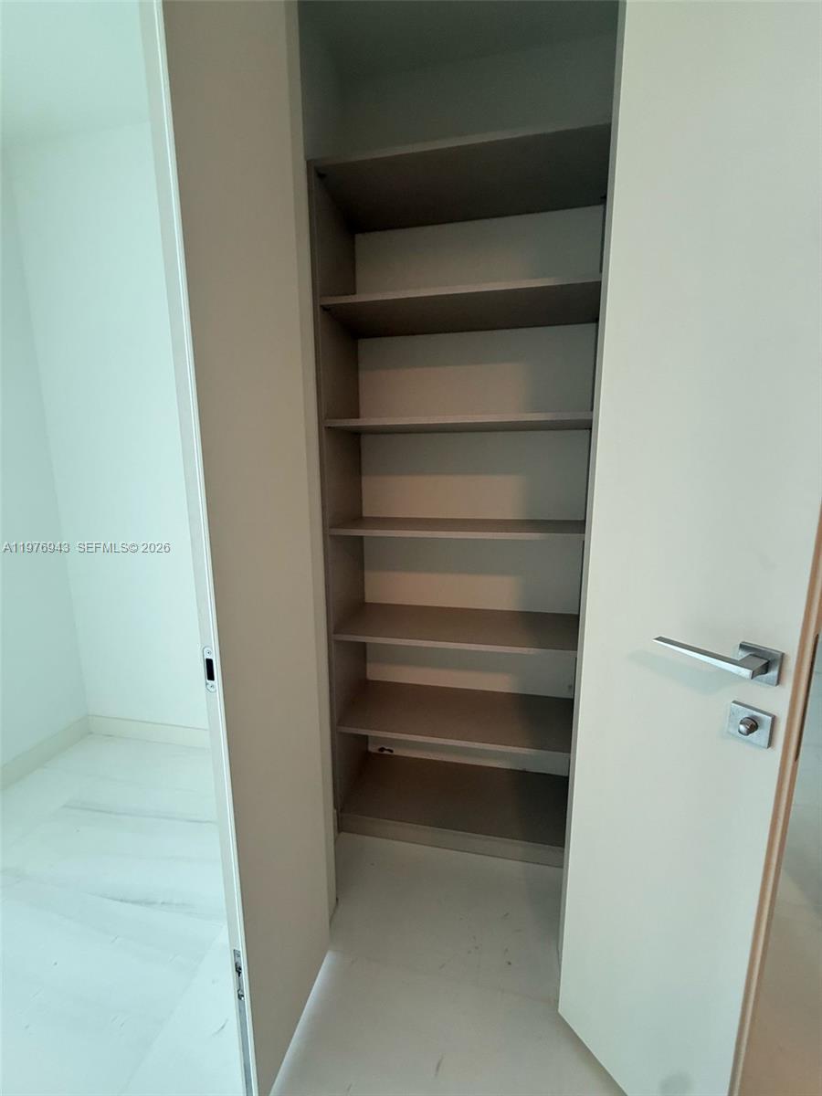 300 Biscayne Blvd Way #1909 Miami, FL 33131