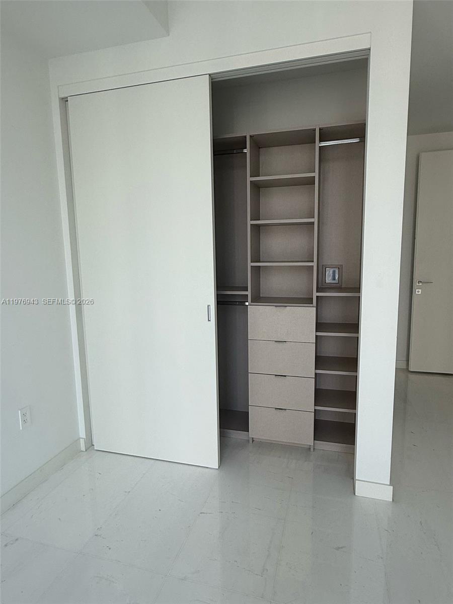 300 Biscayne Blvd Way #1909 Miami, FL 33131