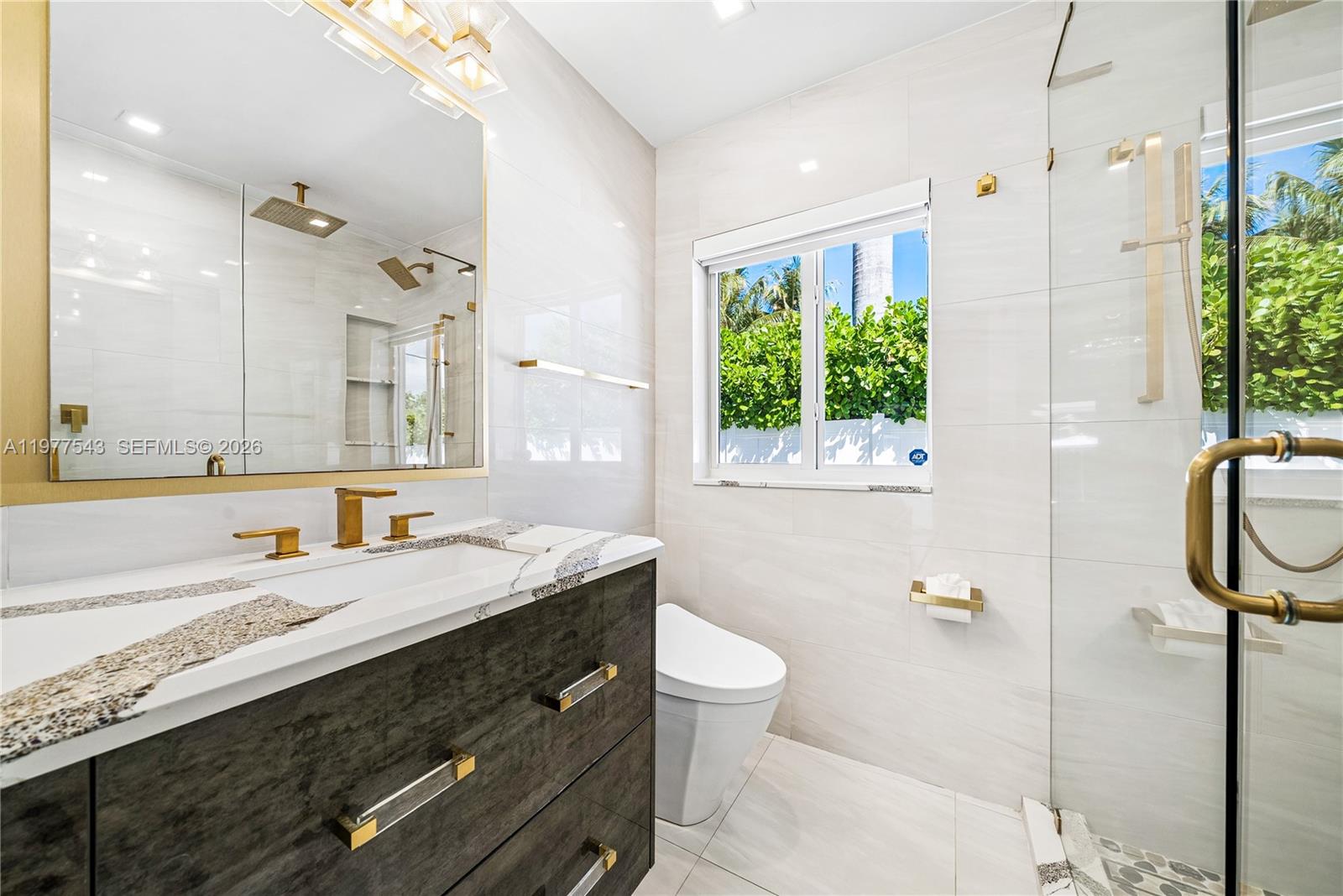 3465 NE 31st Ave Lighthouse Point, FL 33064