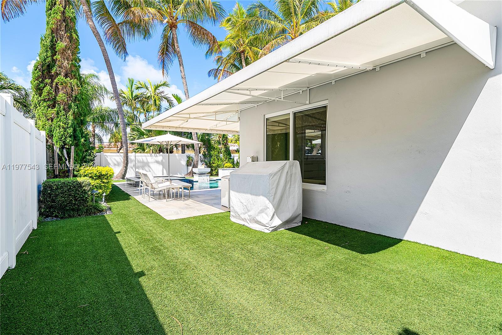 3465 NE 31st Ave Lighthouse Point, FL 33064