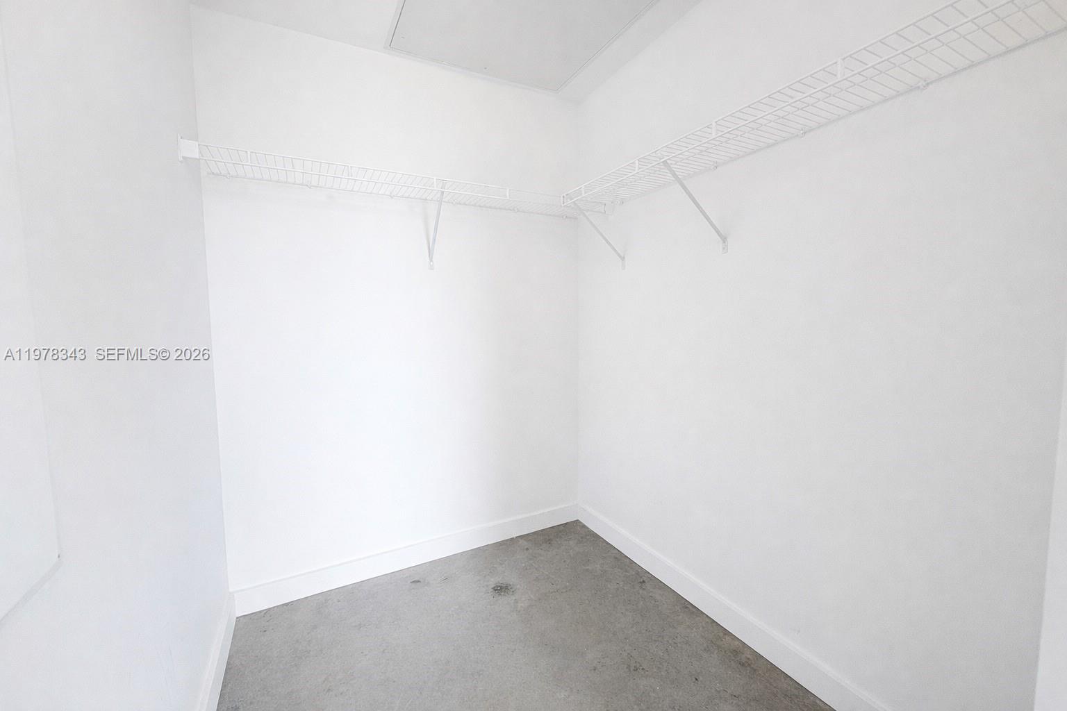 151 SE 1st St #3007 Miami, FL 33131