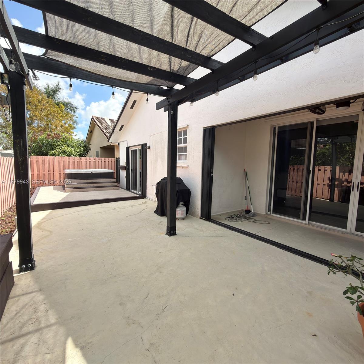 9023 NW 148th Ter Miami Lakes, FL 33018