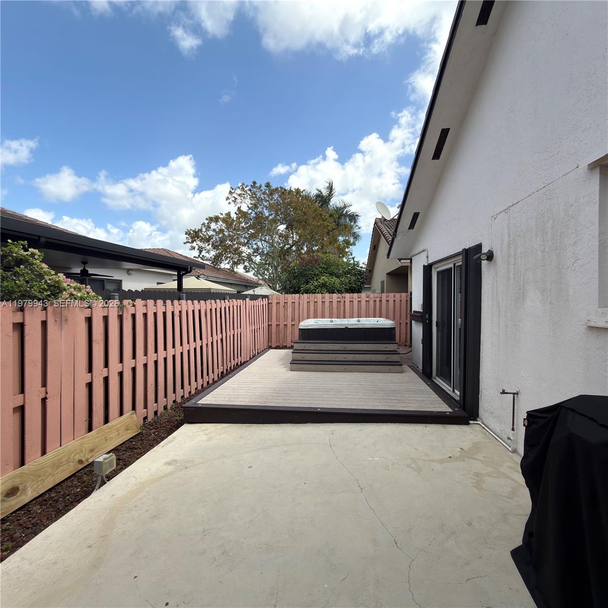 9023 NW 148th Ter Miami Lakes, FL 33018