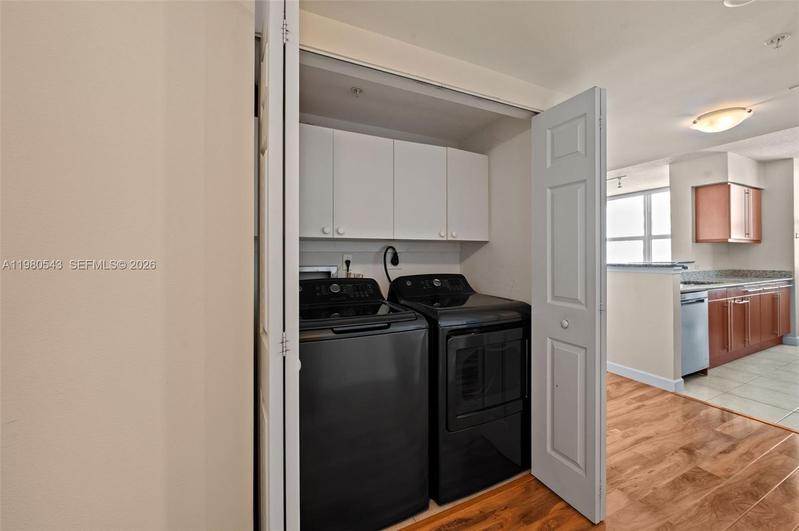 2080 S Ocean Dr #1402 Hallandale Beach, FL 33009