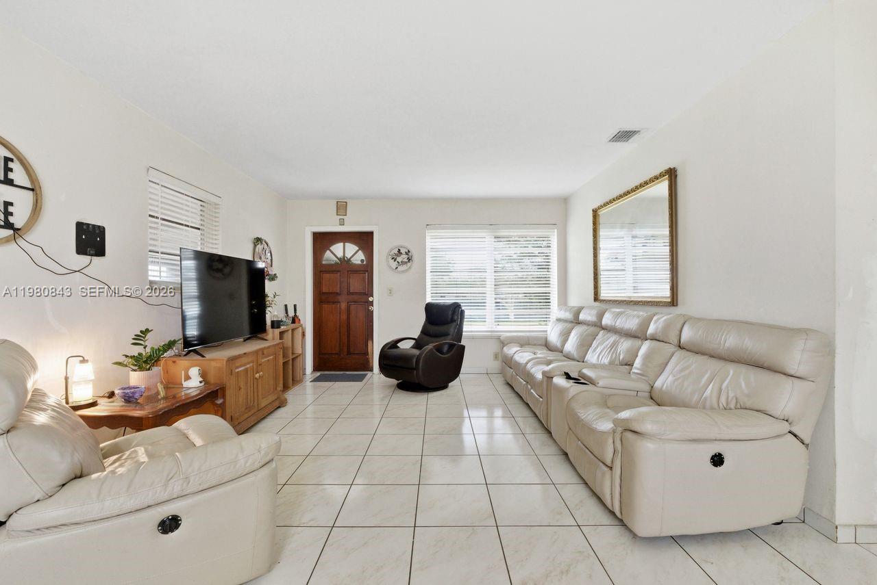 1930 SW 82nd Ave Miami, FL 33155