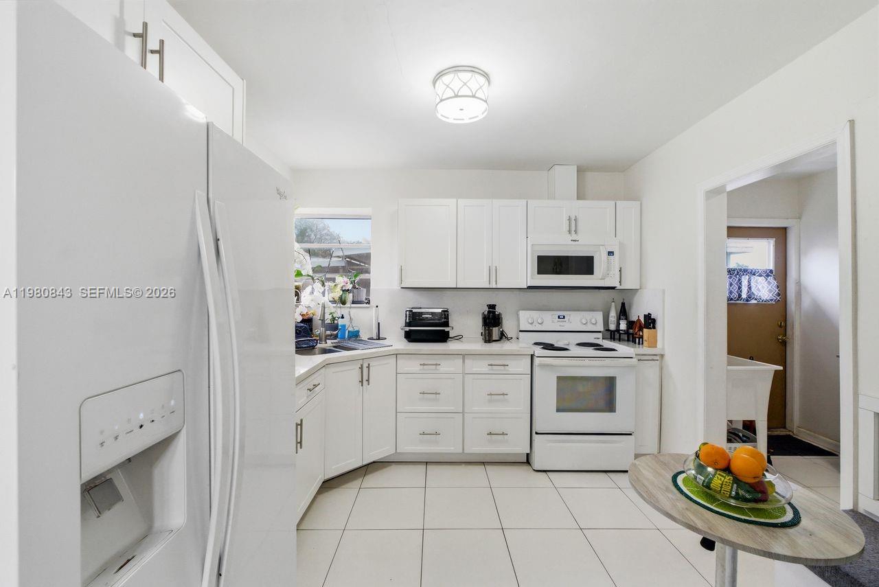 1930 SW 82nd Ave Miami, FL 33155