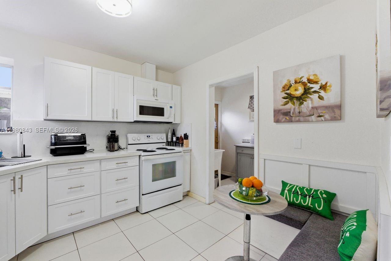 1930 SW 82nd Ave Miami, FL 33155