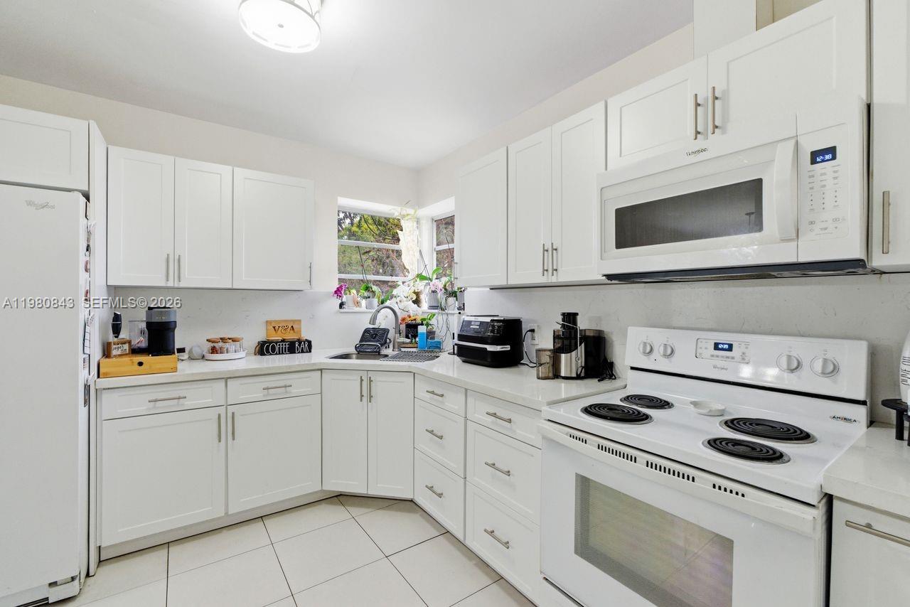 1930 SW 82nd Ave Miami, FL 33155