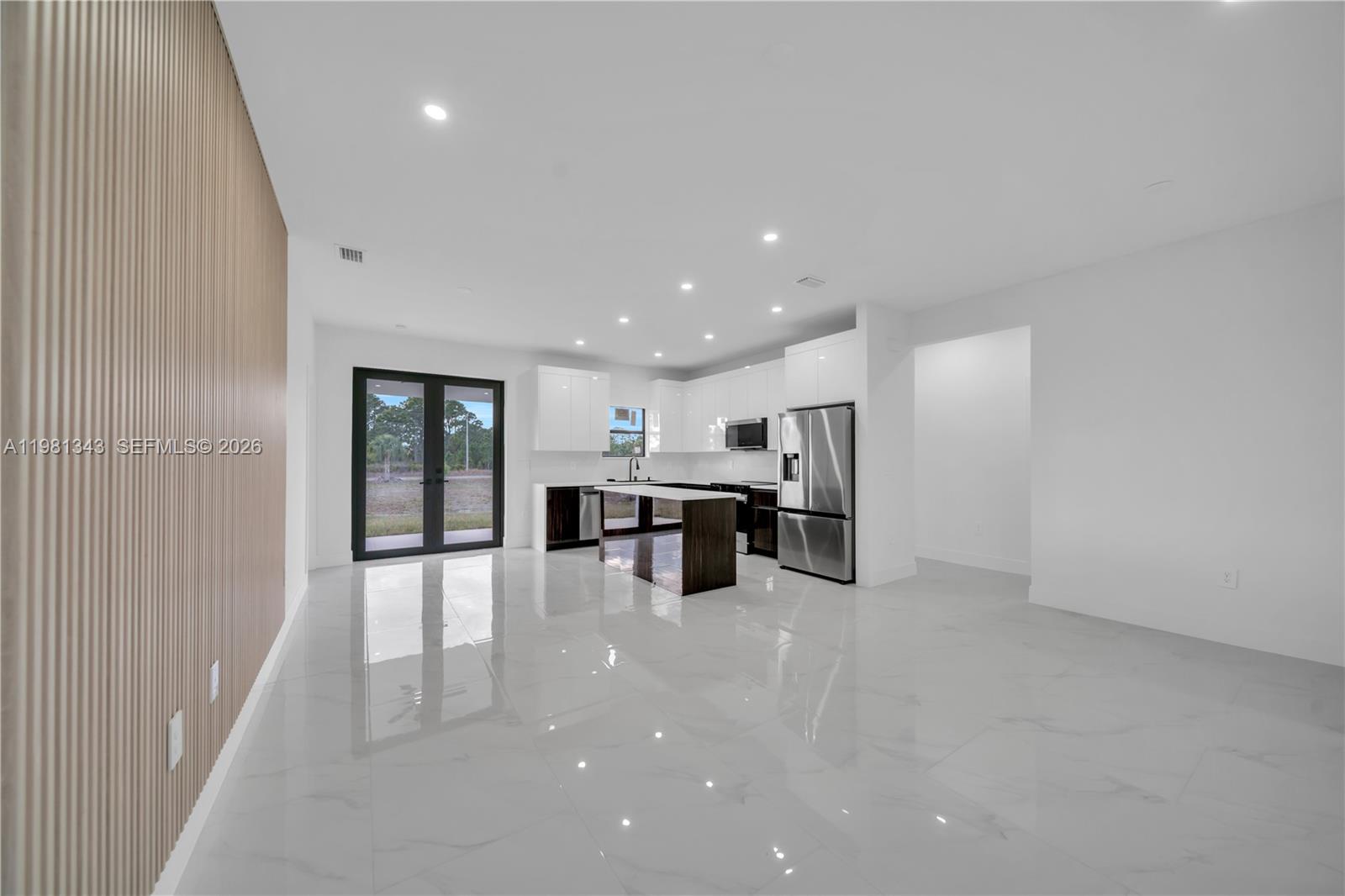 704 Holmes Ave Lehigh Acres, FL 33974