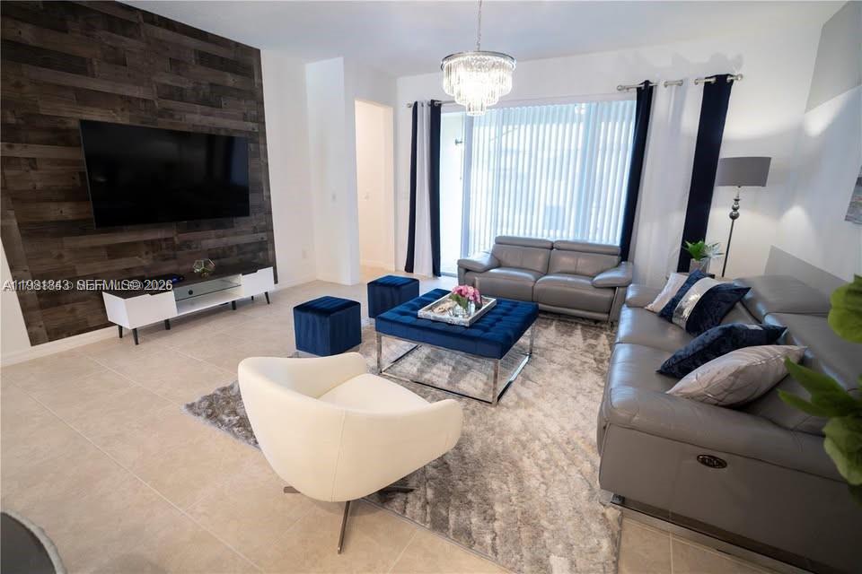 2183 Cooper Bell Pl Kissimmee, FL 34747