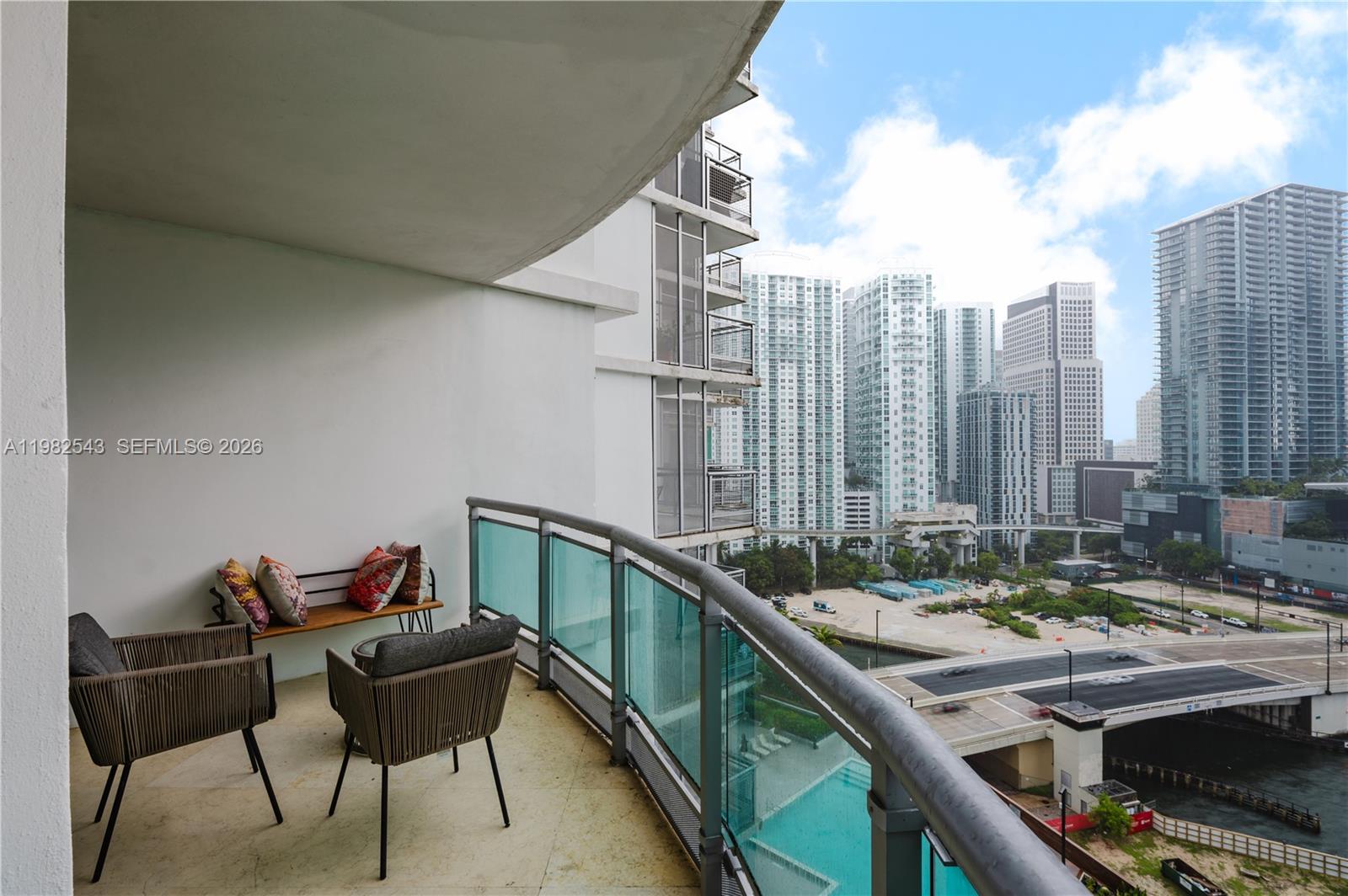 350 S Miami Ave #1814 Miami, FL 33130