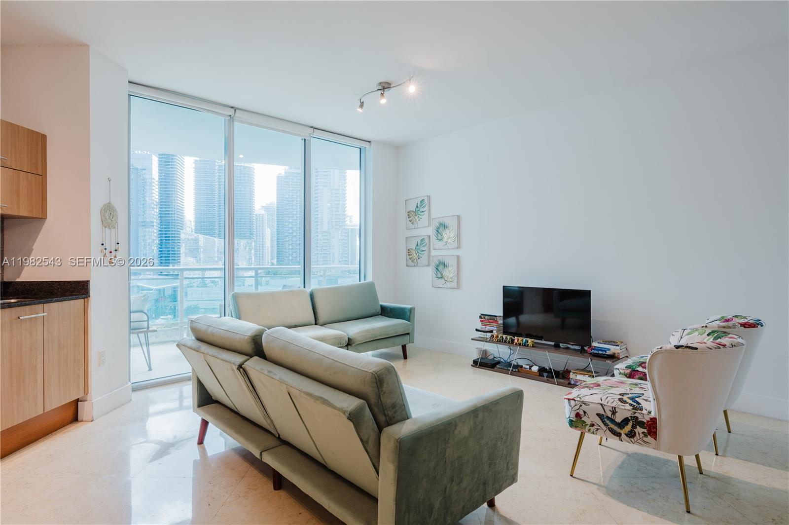 350 S Miami Ave #1814 Miami, FL 33130