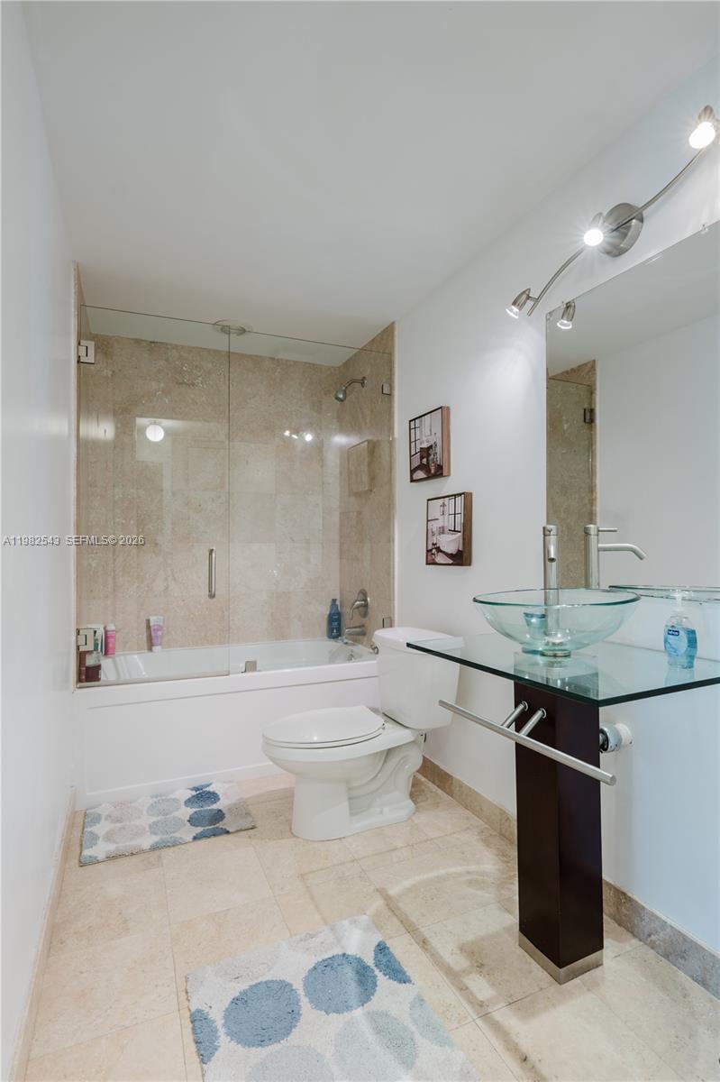 350 S Miami Ave #1814 Miami, FL 33130