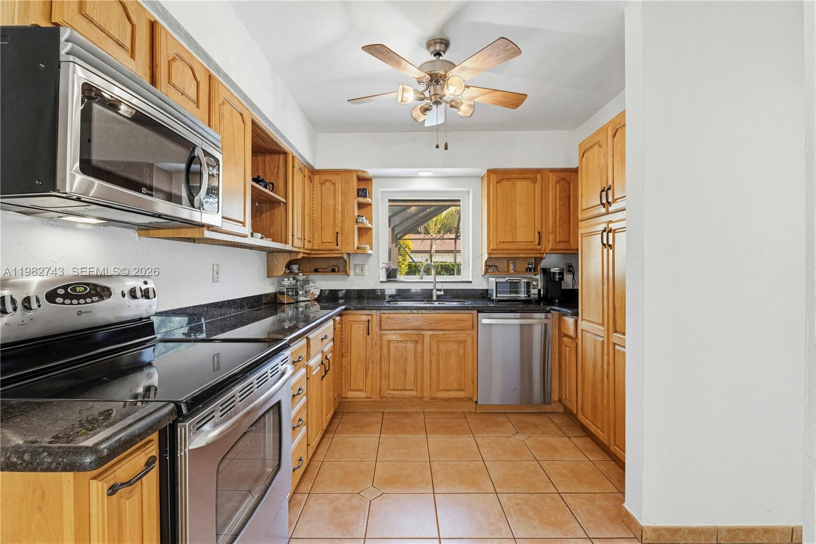 8461 SW 147th Ter Palmetto Bay, FL 33158