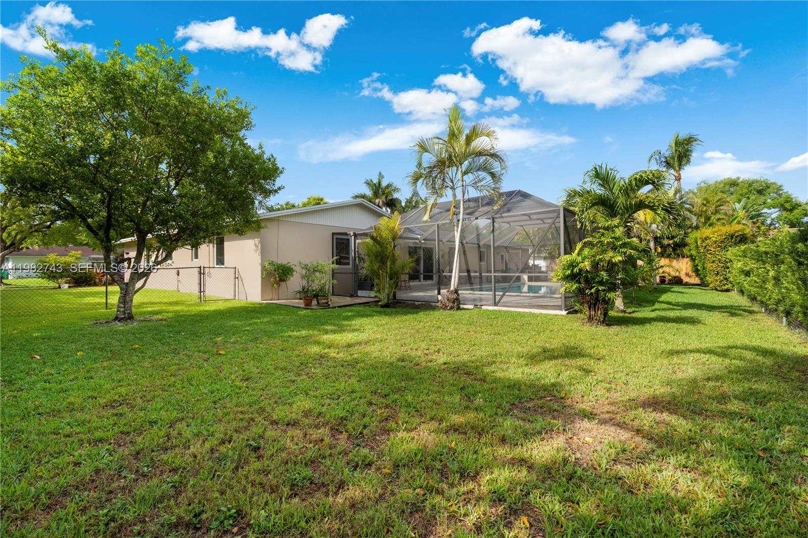 8461 SW 147th Ter Palmetto Bay, FL 33158