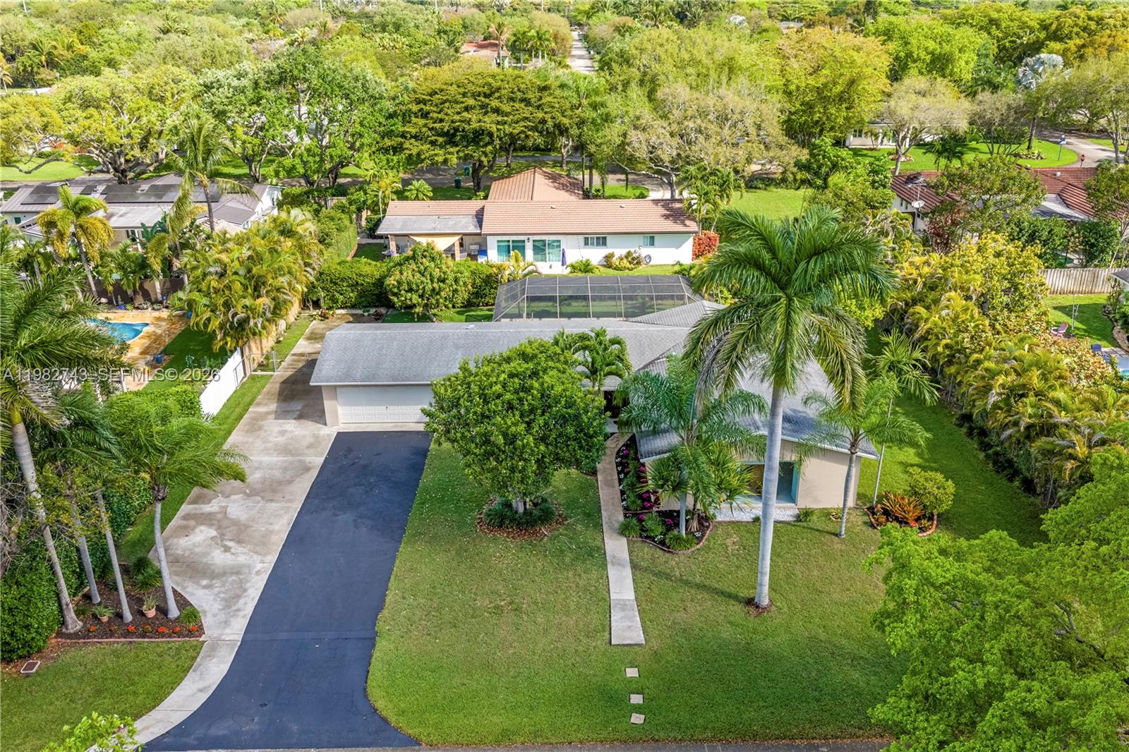 8461 SW 147th Ter Palmetto Bay, FL 33158