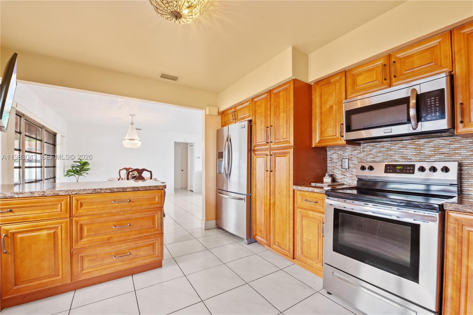 2055 NW 132nd St Miami, FL 33167