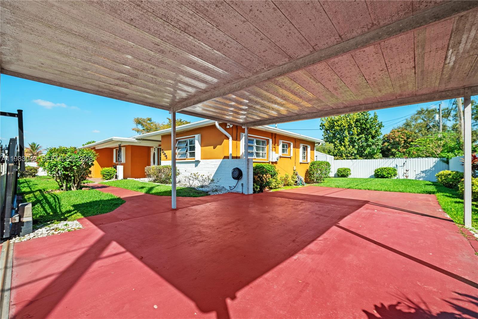 2055 NW 132nd St Miami, FL 33167