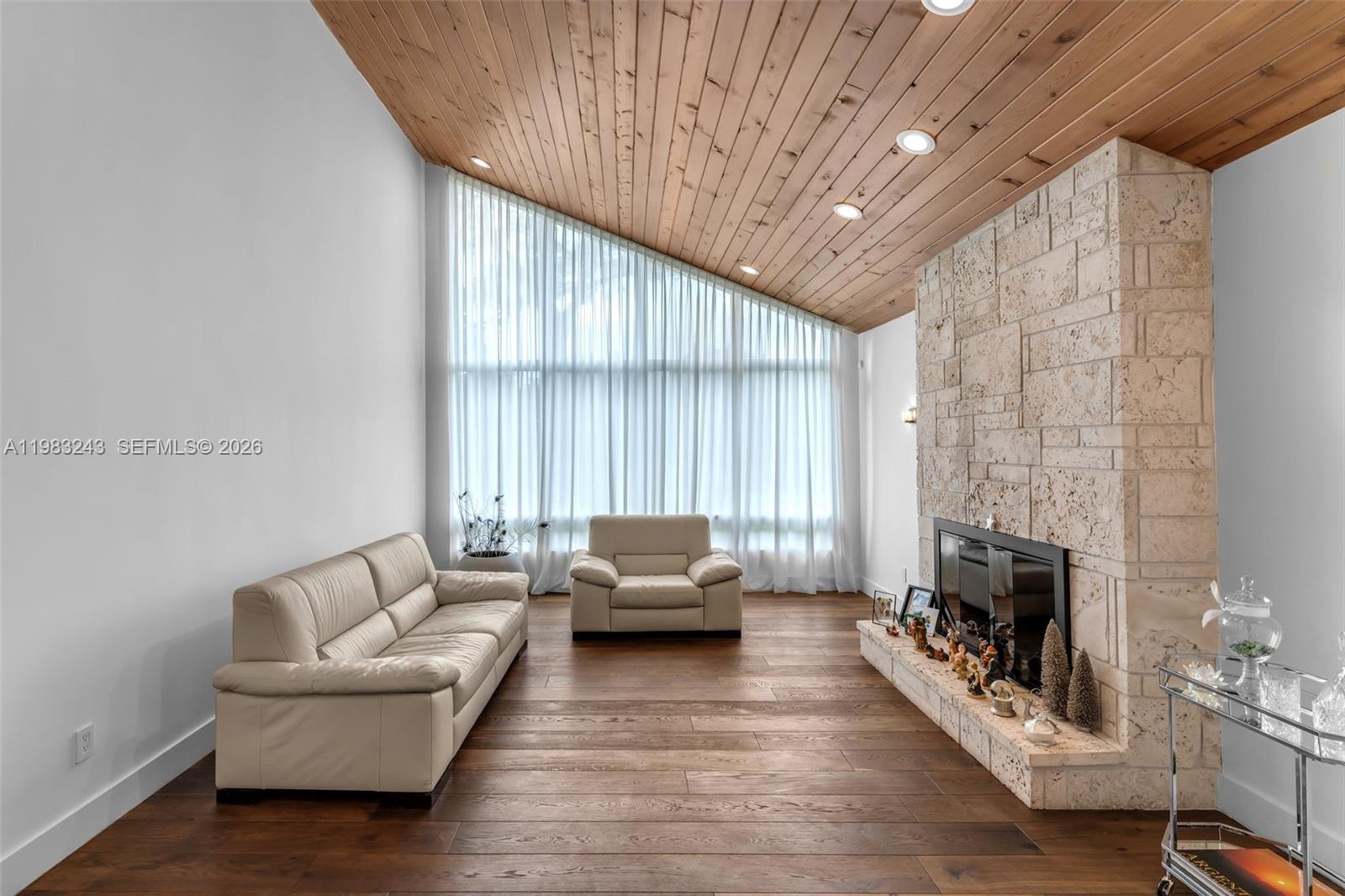 8967 SW 117th St Miami, FL 33176