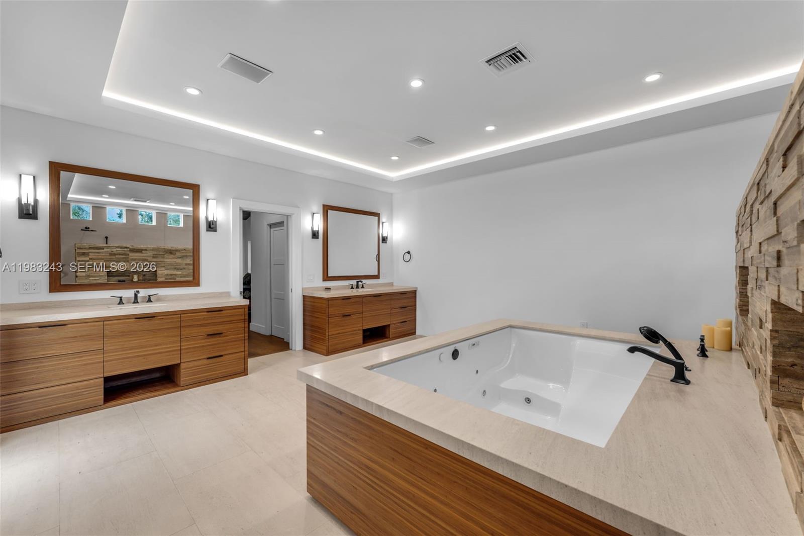 8967 SW 117th St Miami, FL 33176