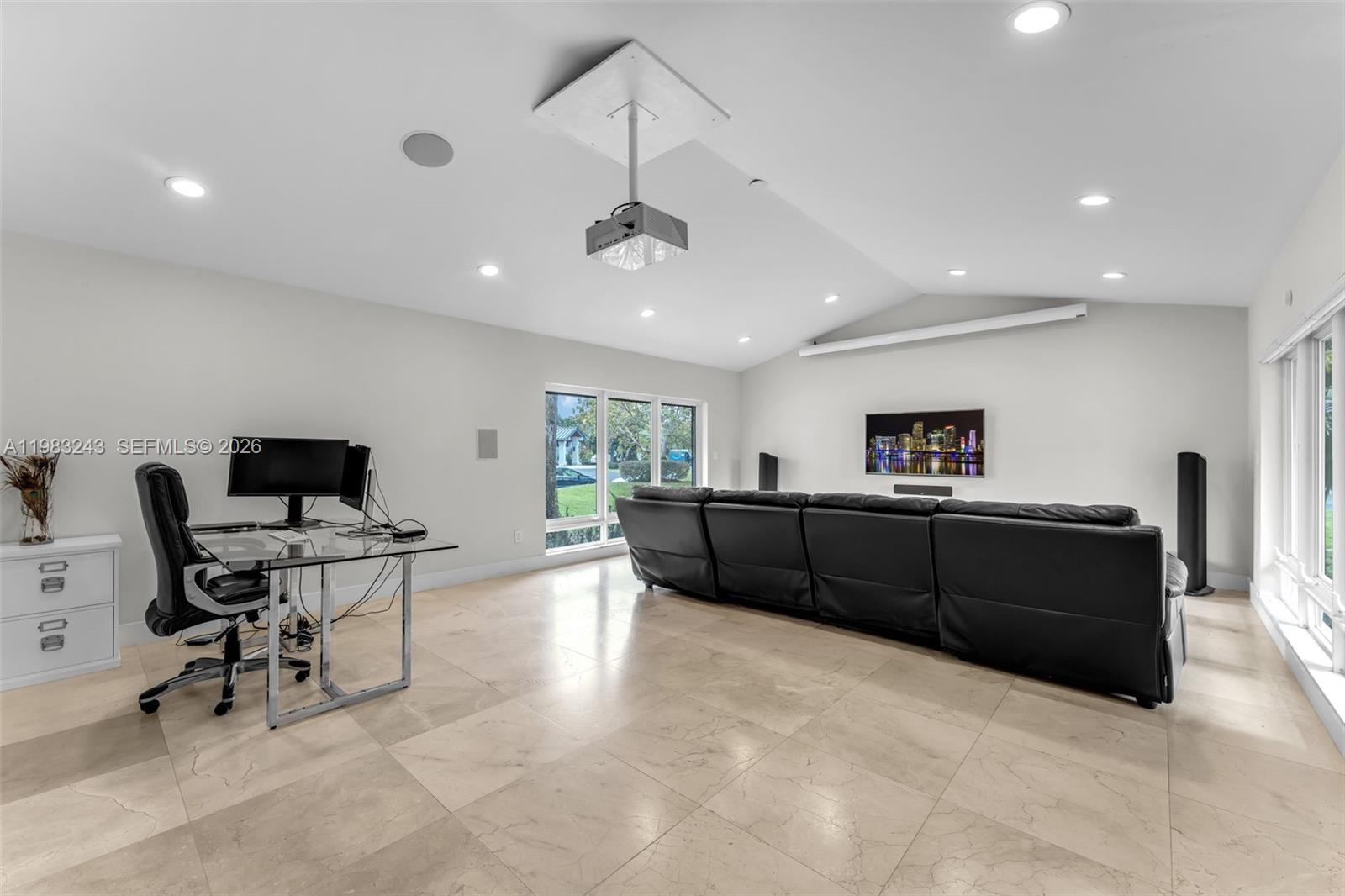 8967 SW 117th St Miami, FL 33176