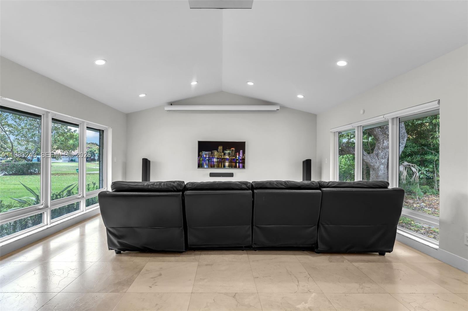 8967 SW 117th St Miami, FL 33176