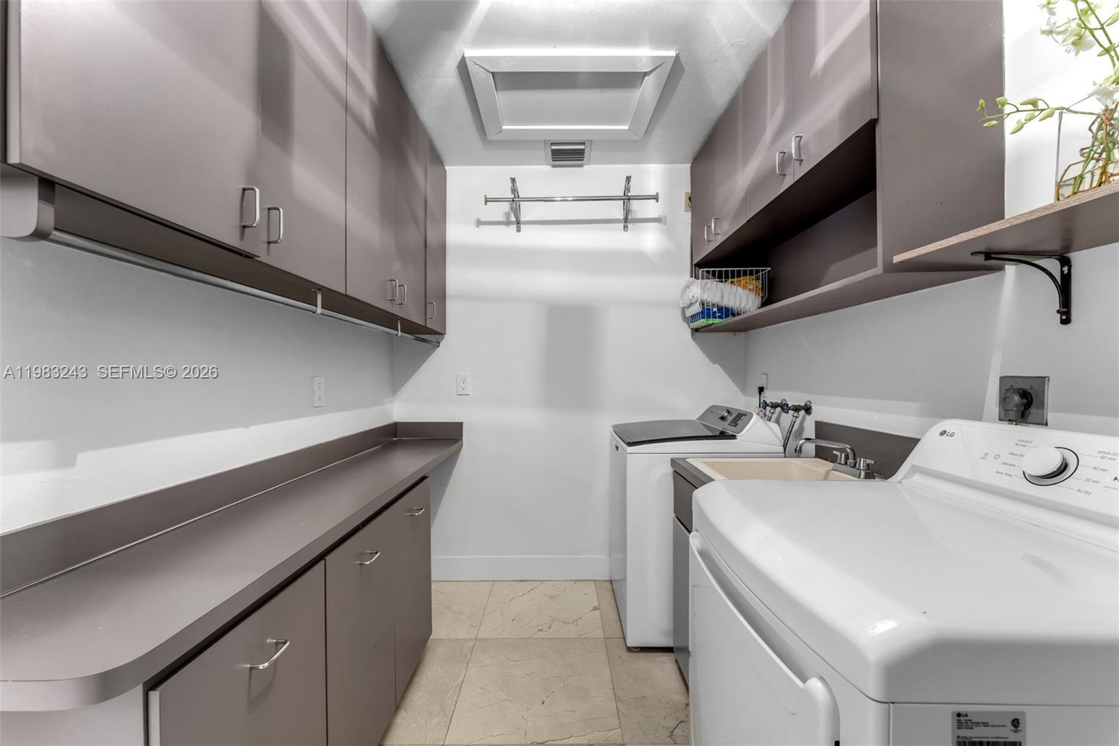 8967 SW 117th St Miami, FL 33176