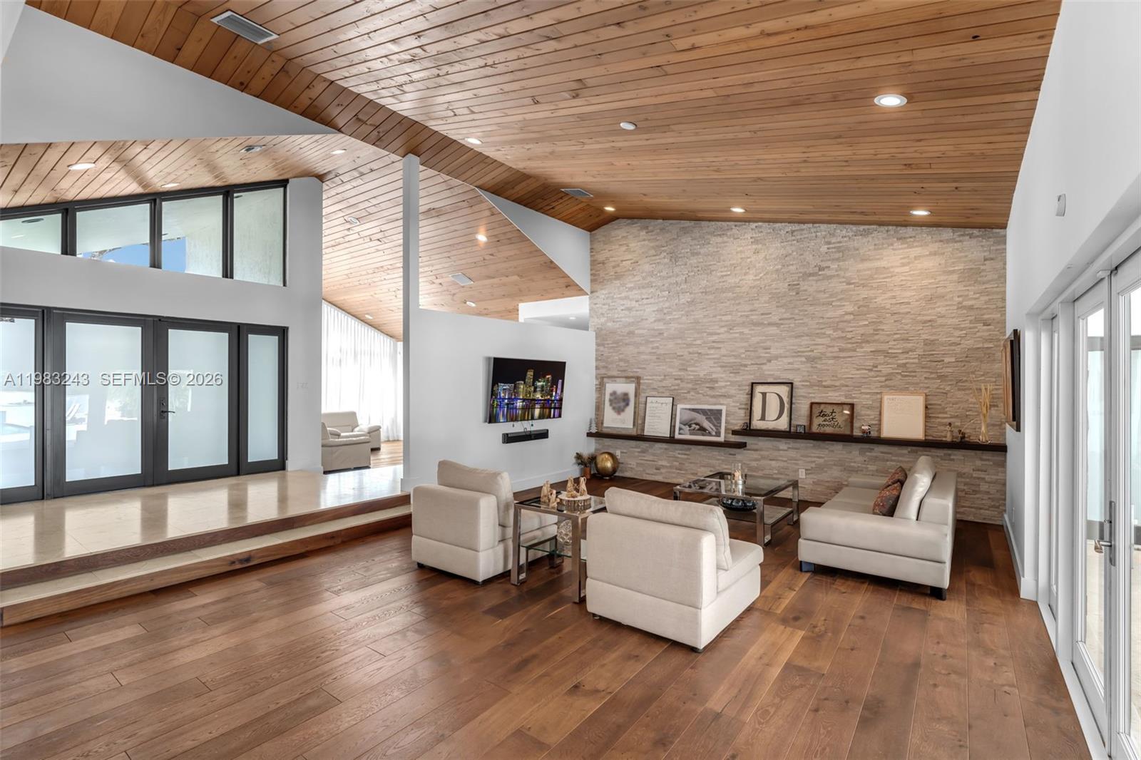 8967 SW 117th St Miami, FL 33176