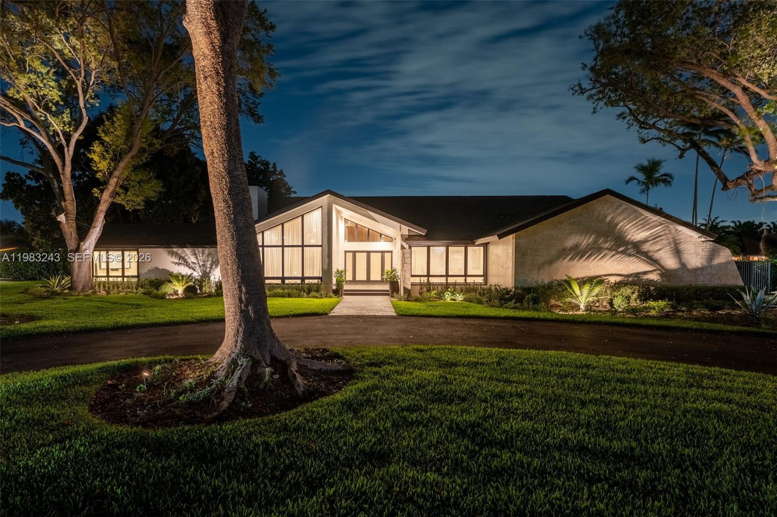 8967 SW 117th St Miami, FL 33176