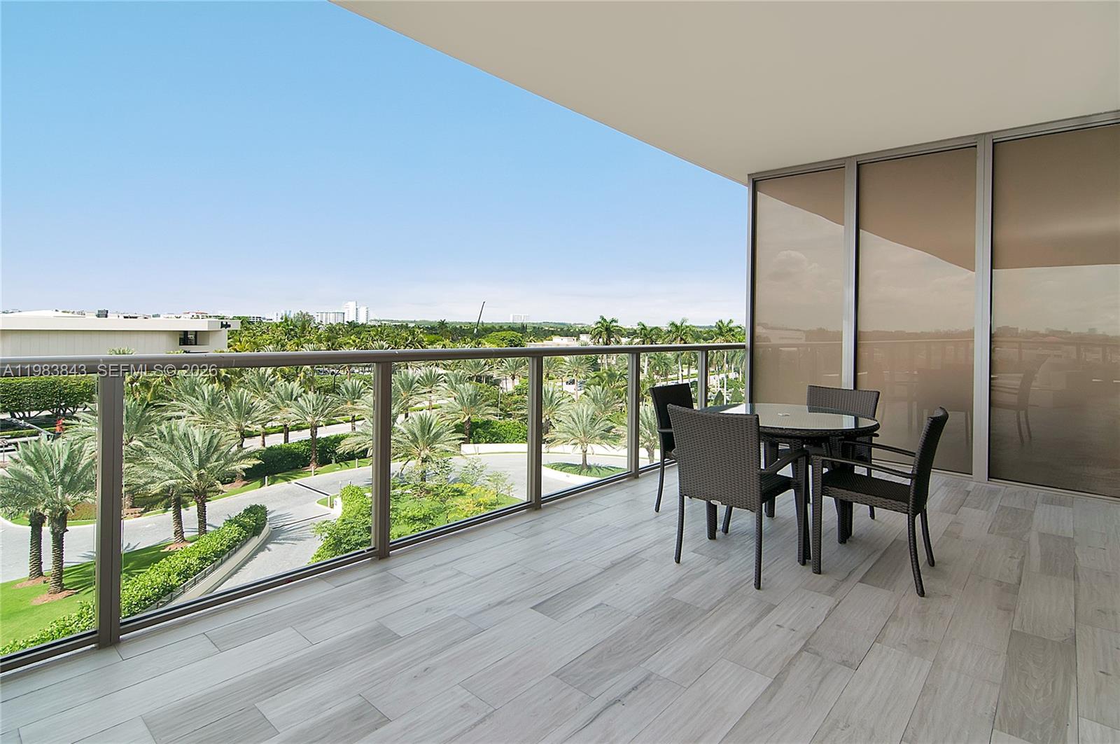 image St Regis Bal Harbour North8