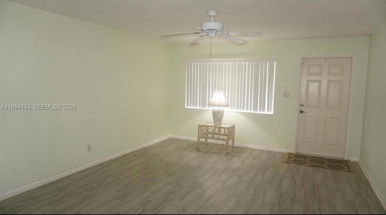 328 Riverdale Rd Palm Springs, FL 33461