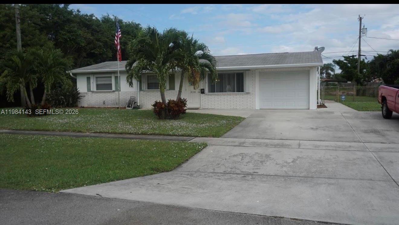 328 Riverdale Rd Palm Springs, FL 33461