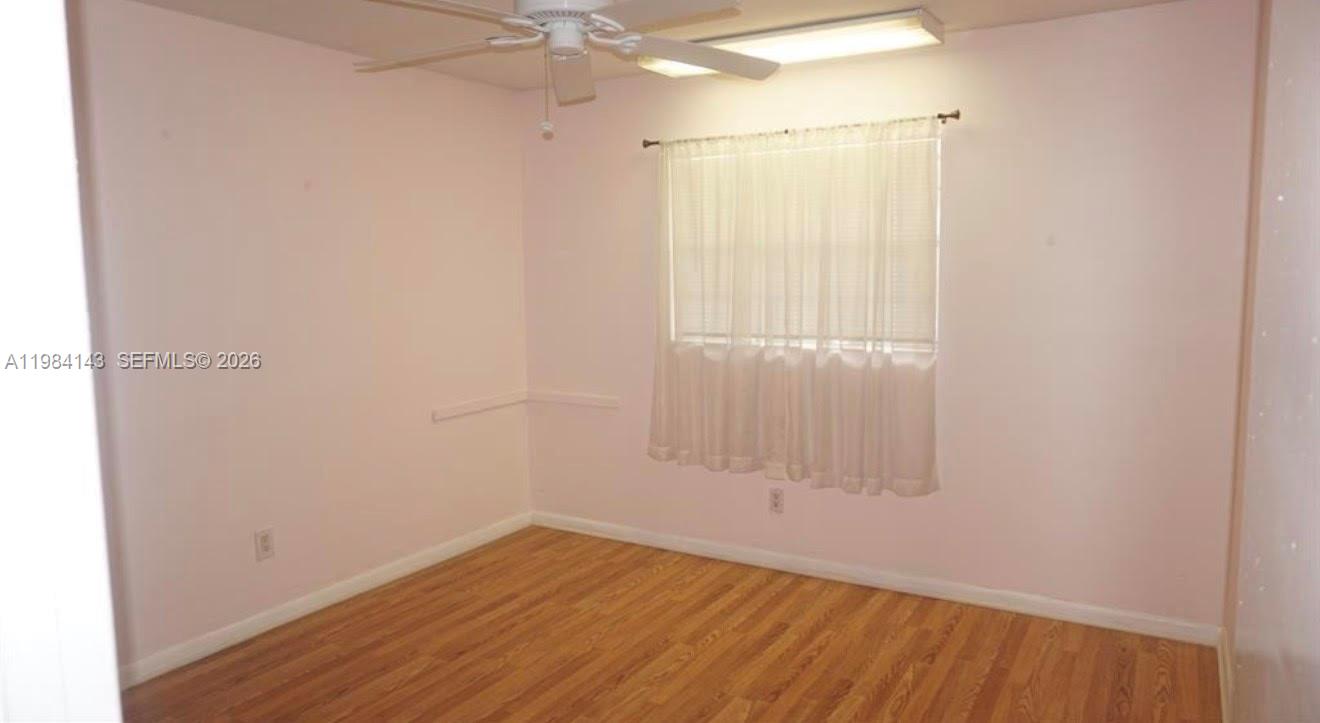 328 Riverdale Rd Palm Springs, FL 33461