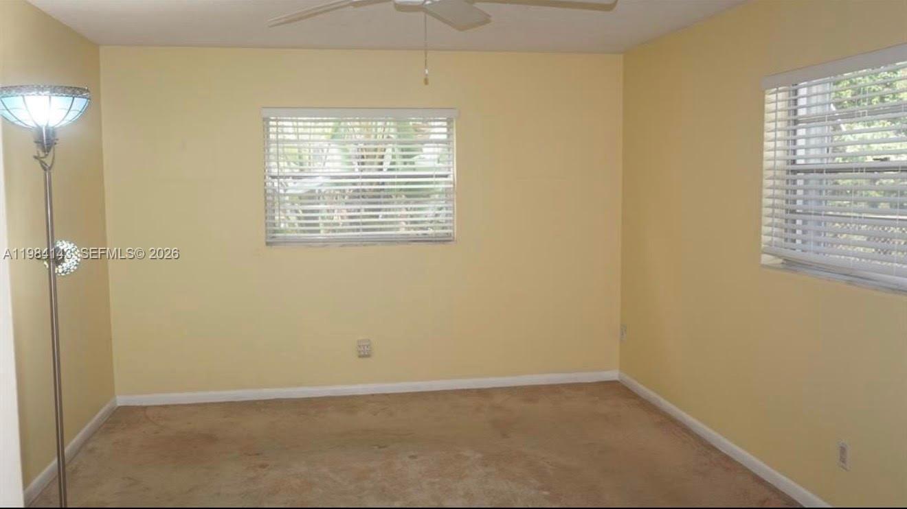 328 Riverdale Rd Palm Springs, FL 33461