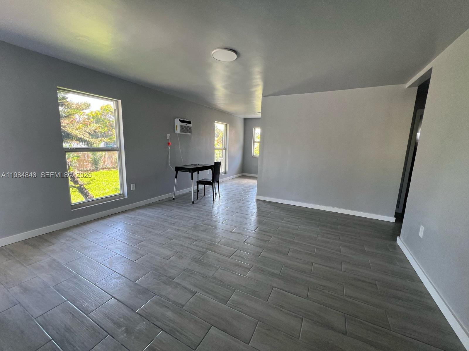 161 NE 117th St Miami, FL 33161