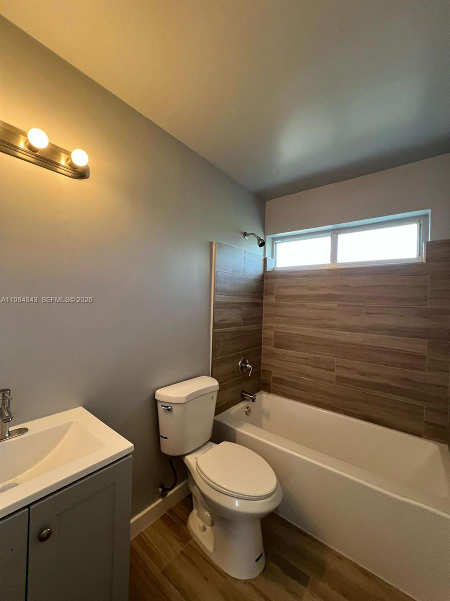 161 NE 117th St Miami, FL 33161